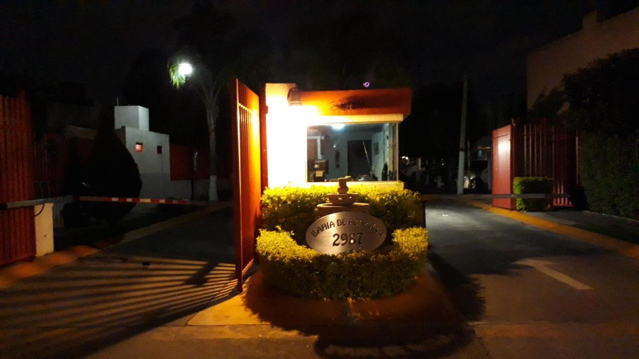 Willa Casa Ejecutivo Zona Iteso Bahia De Acapulco Guadalajara Zewnętrze zdjęcie
